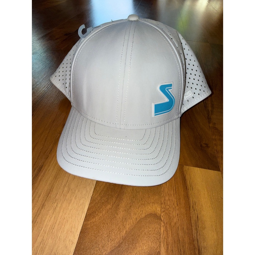Melin A-Game Hydro Hat Mens XL white  Excellent Perforated Snapback S Logo